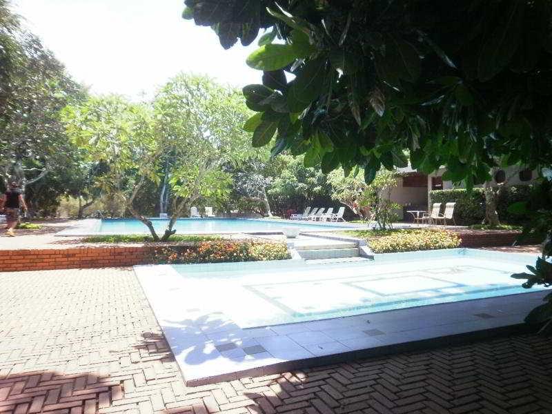 Peacock Beach Hotel Hambantota Zewnętrze zdjęcie