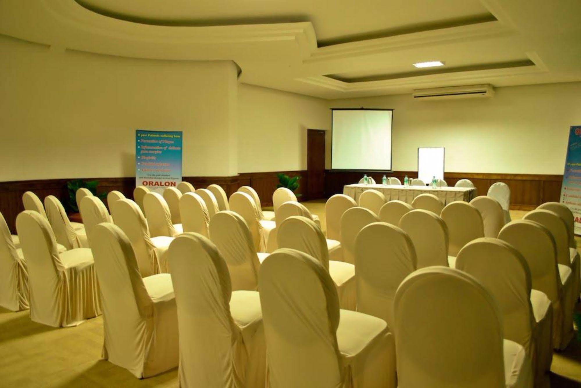 Peacock Beach Hotel Hambantota Zewnętrze zdjęcie