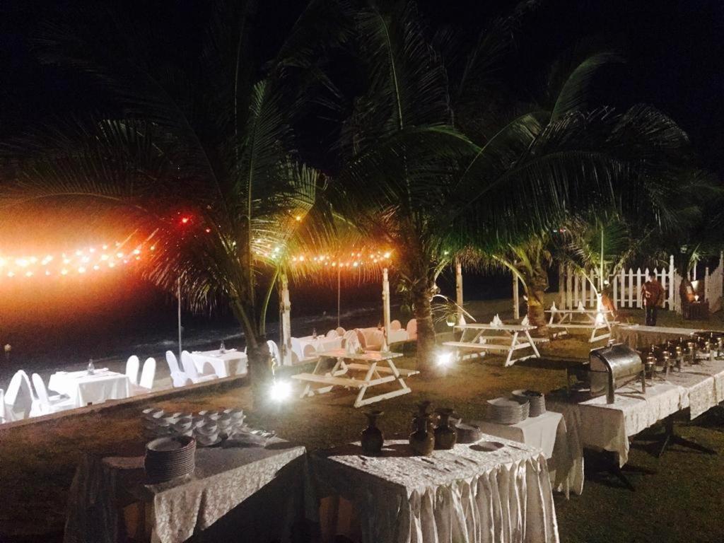 Peacock Beach Hotel Hambantota Zewnętrze zdjęcie